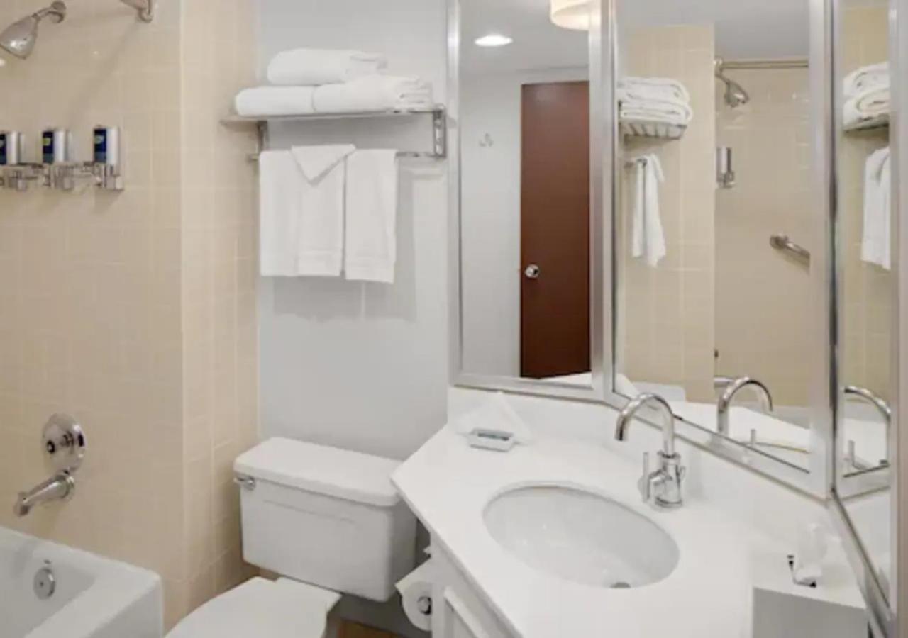 Radisson Detroit Metro Airport 3* Romulus