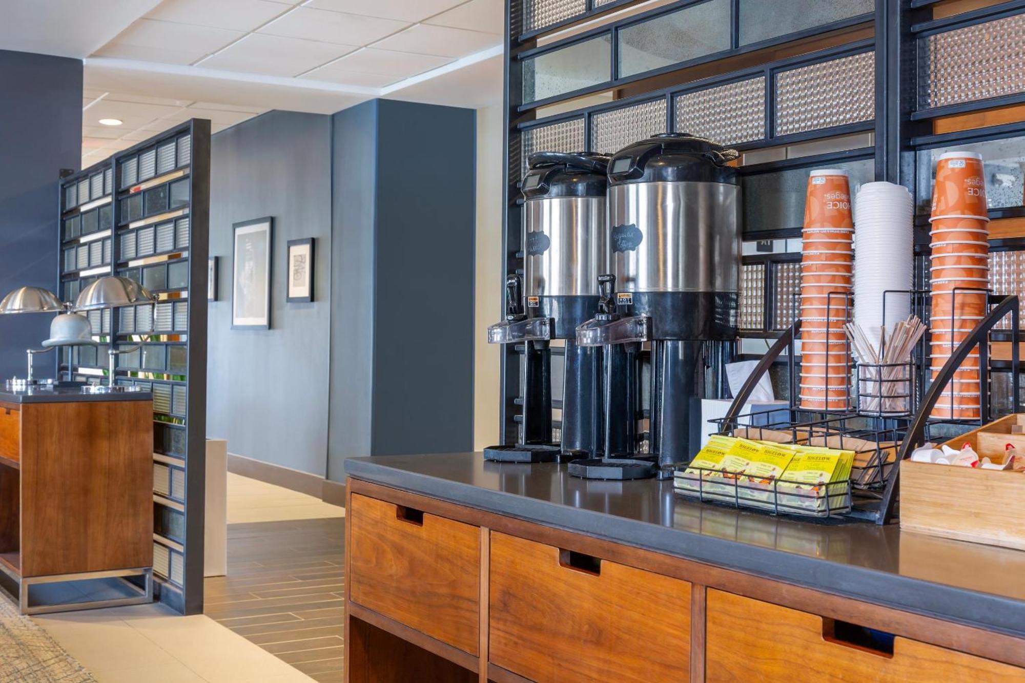 Hotel Radisson Detroit Metro Airport