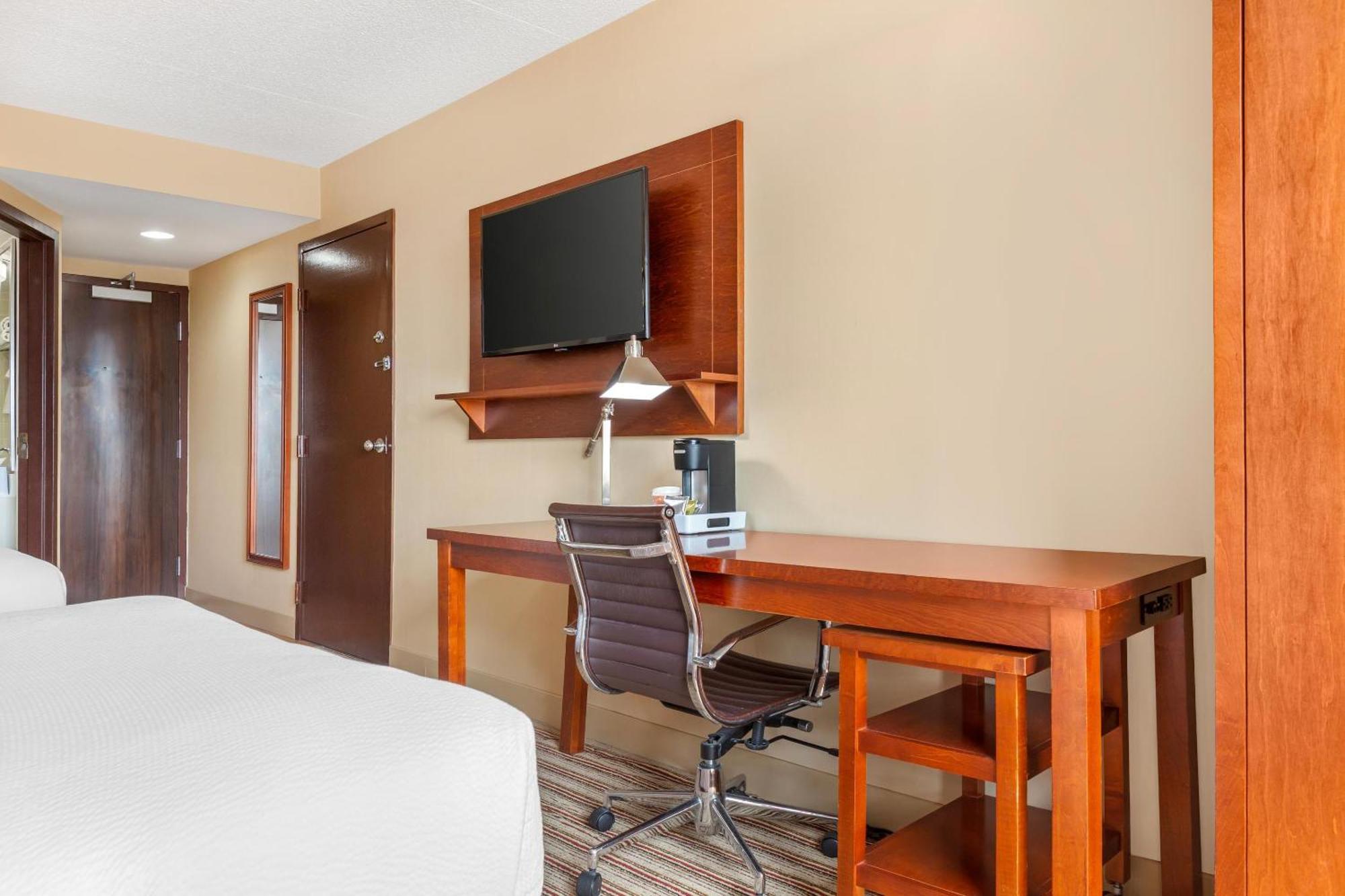 Hotel Radisson Detroit Metro Airport