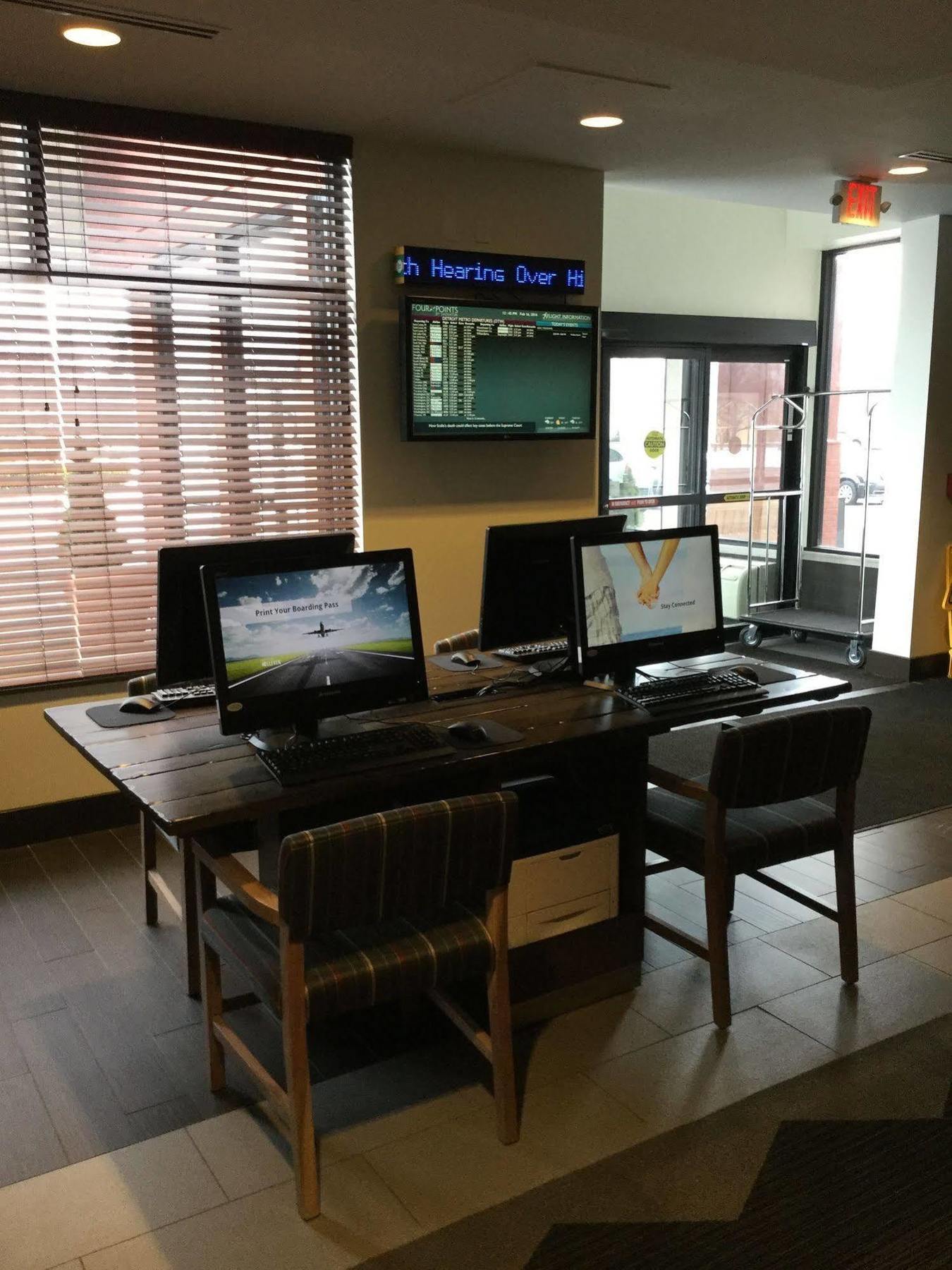 Hotel Radisson Detroit Metro Airport