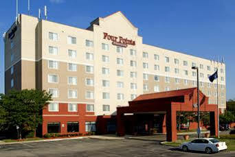 Radisson Detroit Metro Airport Hotel Romulus