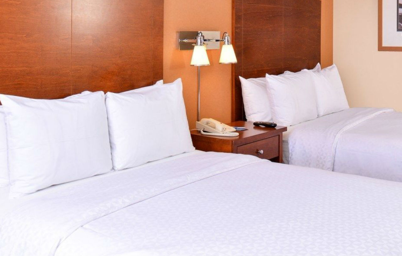 Radisson Detroit Metro Airport Hotel 3*