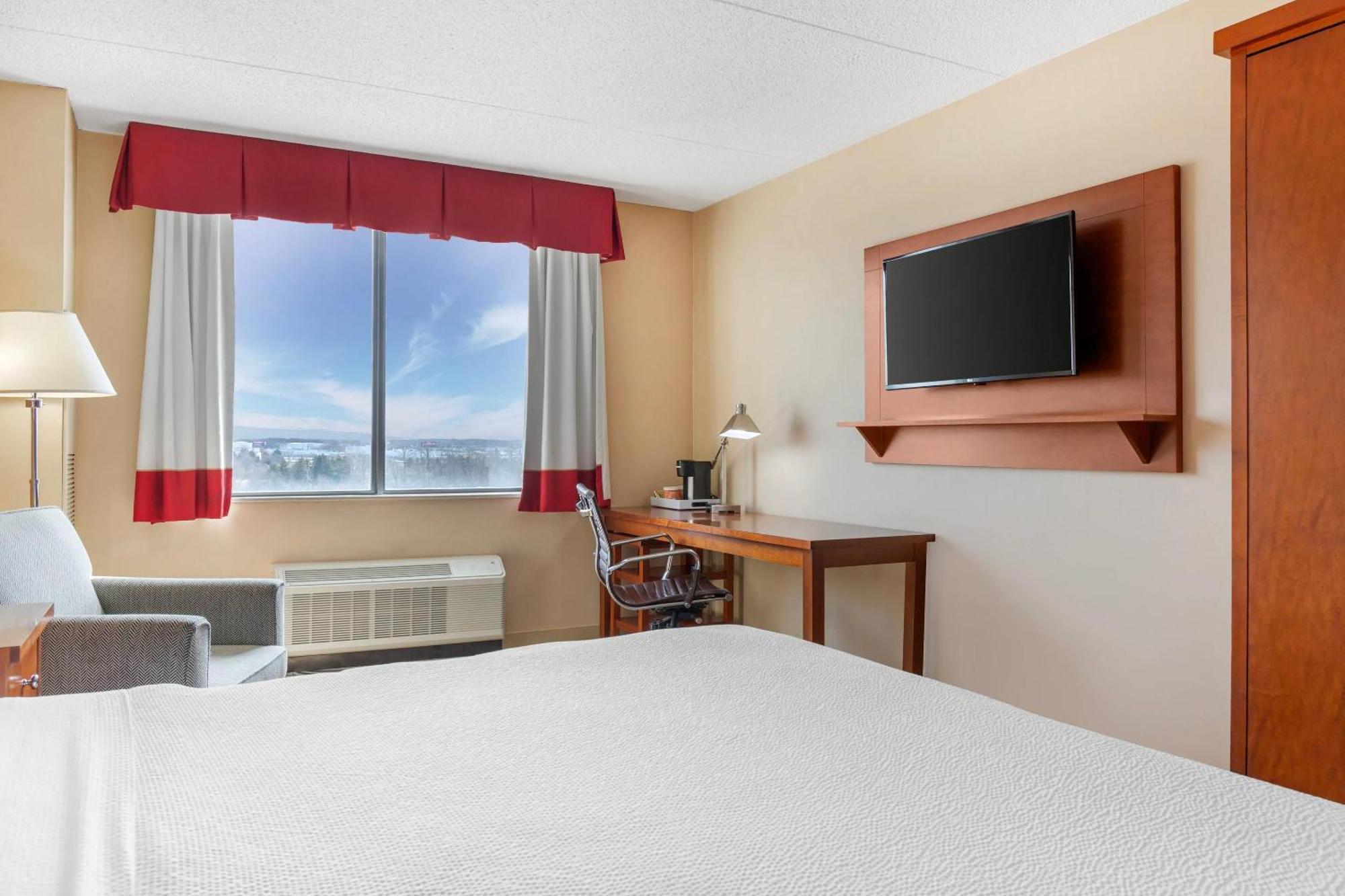 Radisson Detroit Metro Airport