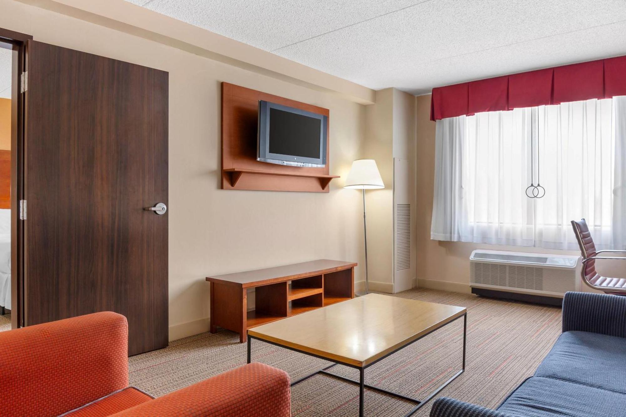Radisson Detroit Metro Airport Romulus