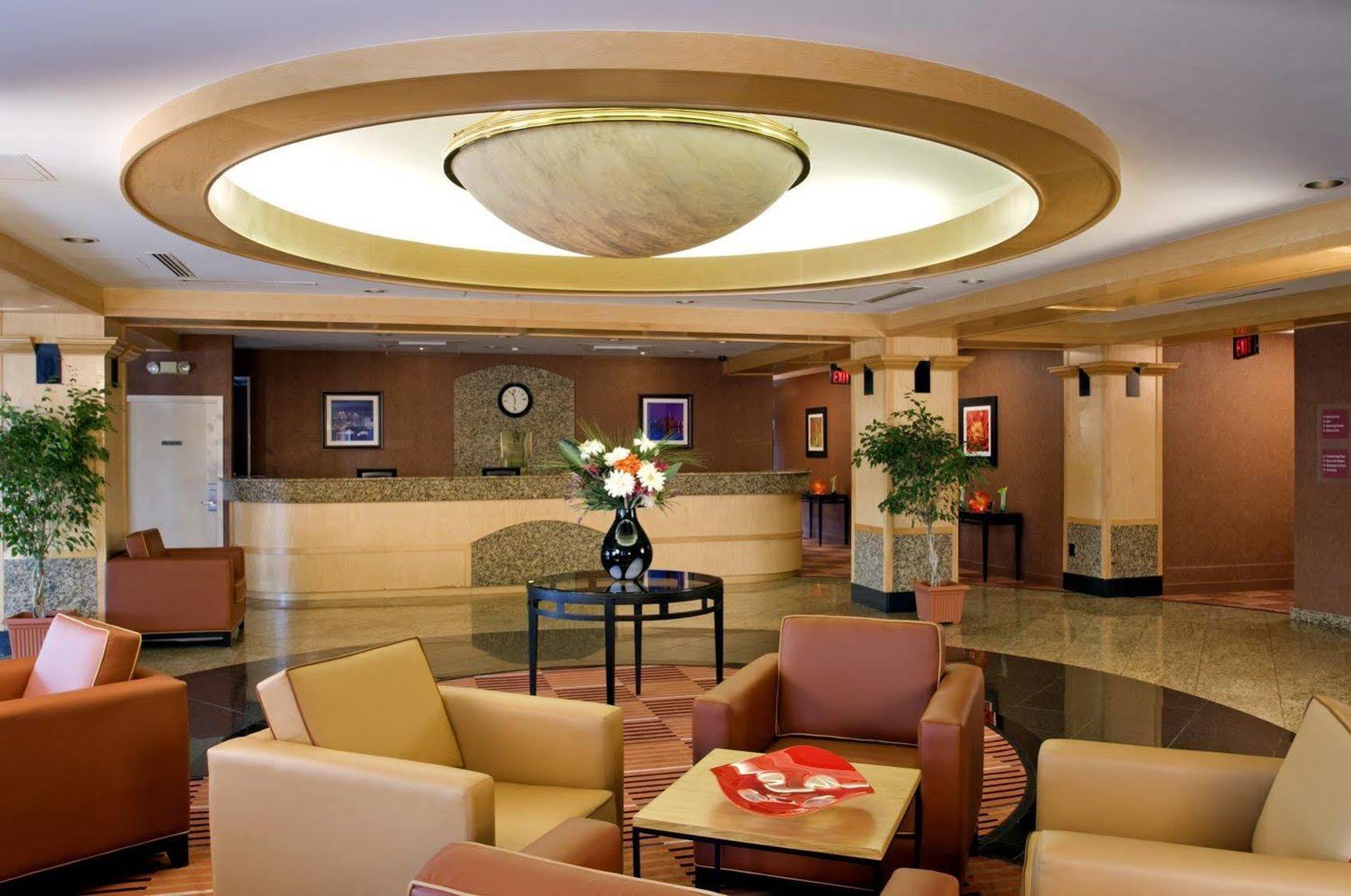 Radisson Detroit Metro Airport
