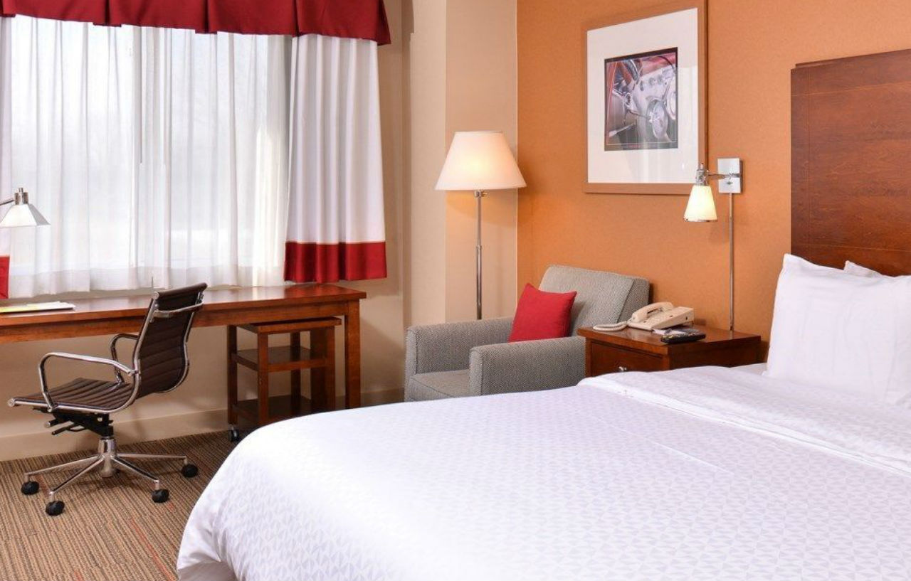 Radisson Detroit Metro Airport